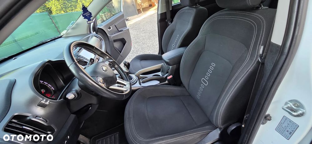 Kia Sportage - 12
