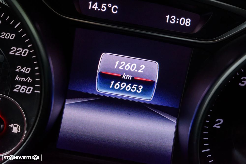 Mercedes-Benz A 180 d AMG Line - 6