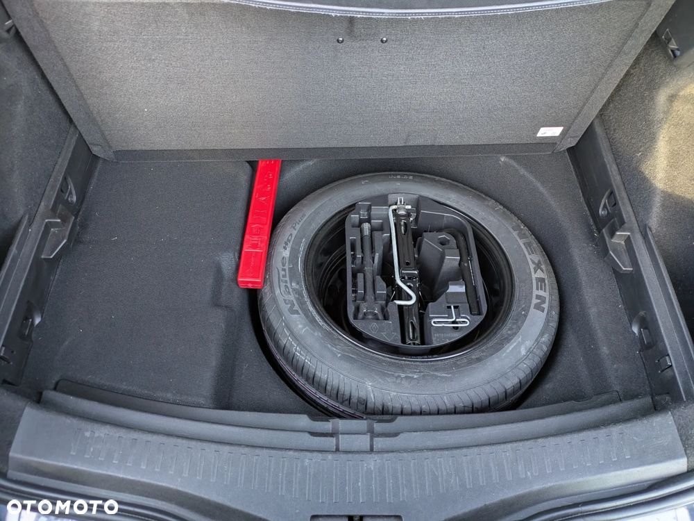 Renault Megane 1.3 TCe FAP Limited EDC - 28