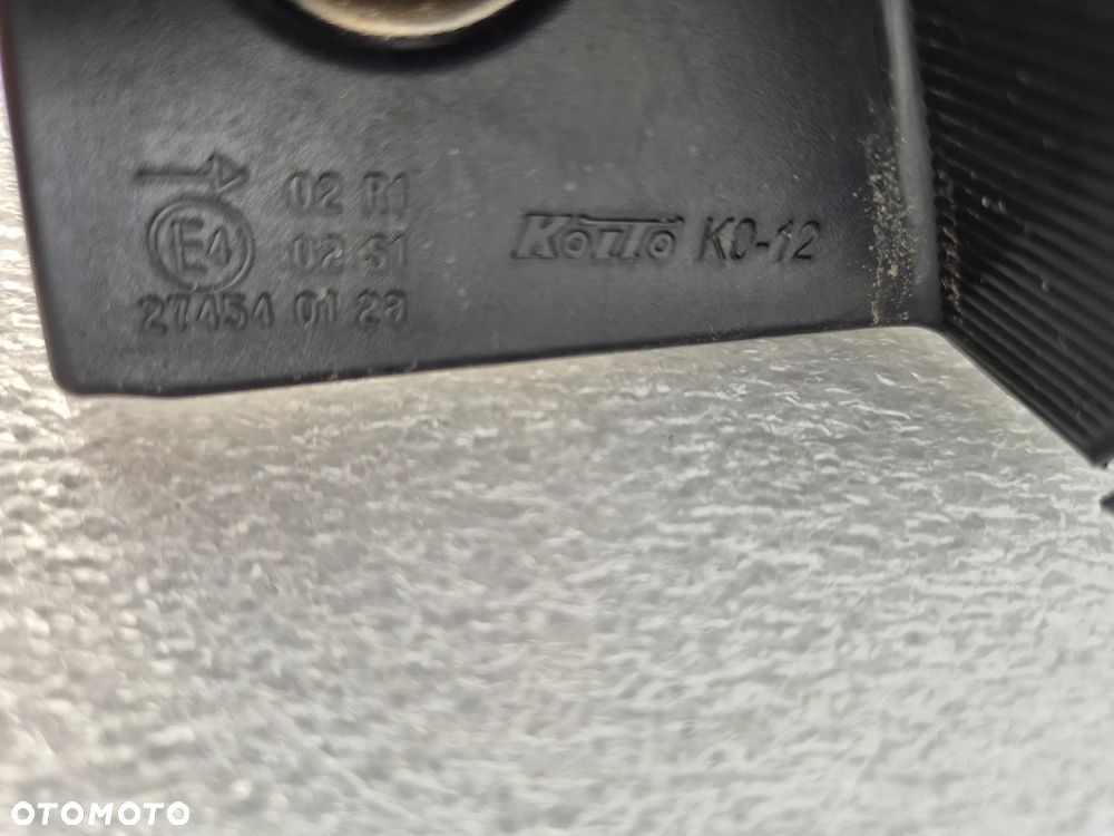 Lampa prawy tył prawa tylna Toyota Yaris IV 4 - 6
