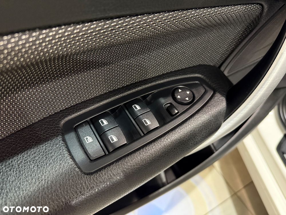 BMW Seria 1 118i Urban Line - 22