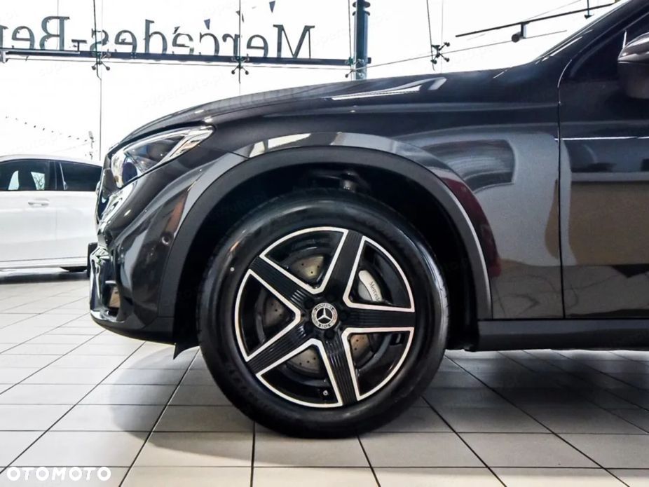 Mercedes-Benz GLC 220 d mHEV 4-Matic AMG Line - 9