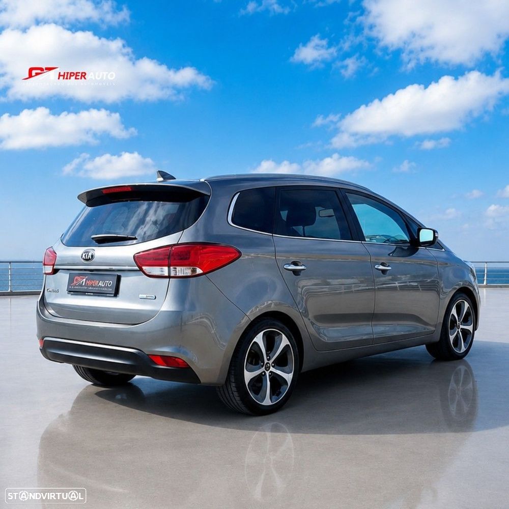 Kia Carens 1.7 CRDi ISG TX — fotografia 4