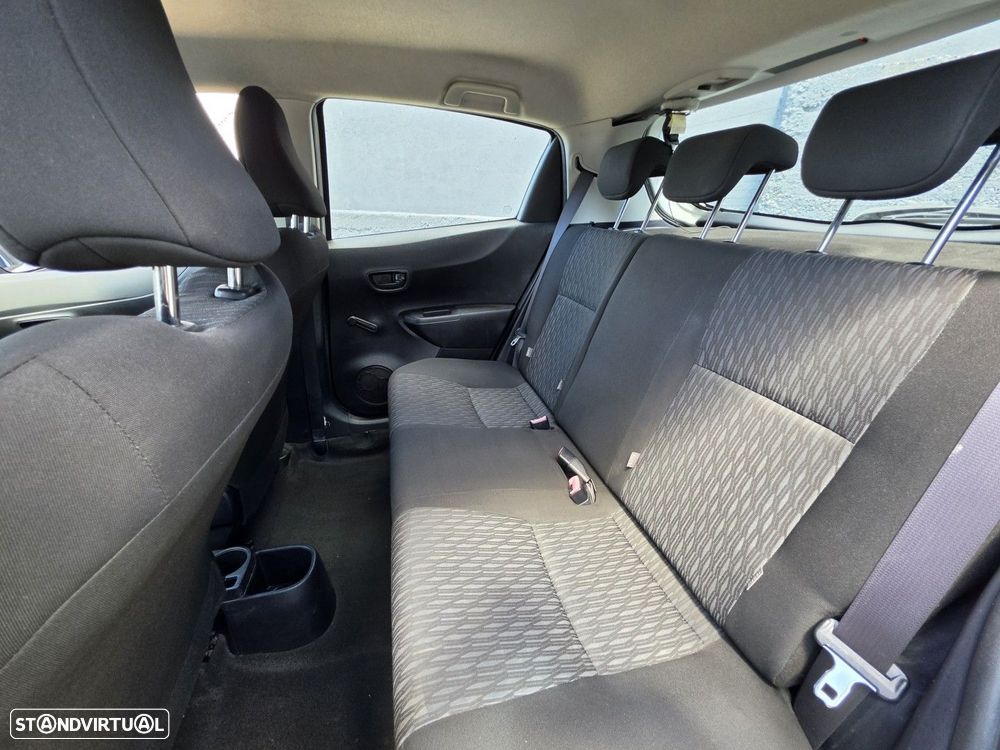 Toyota Yaris 1.0 VVT-i ACtive+AC - 3
