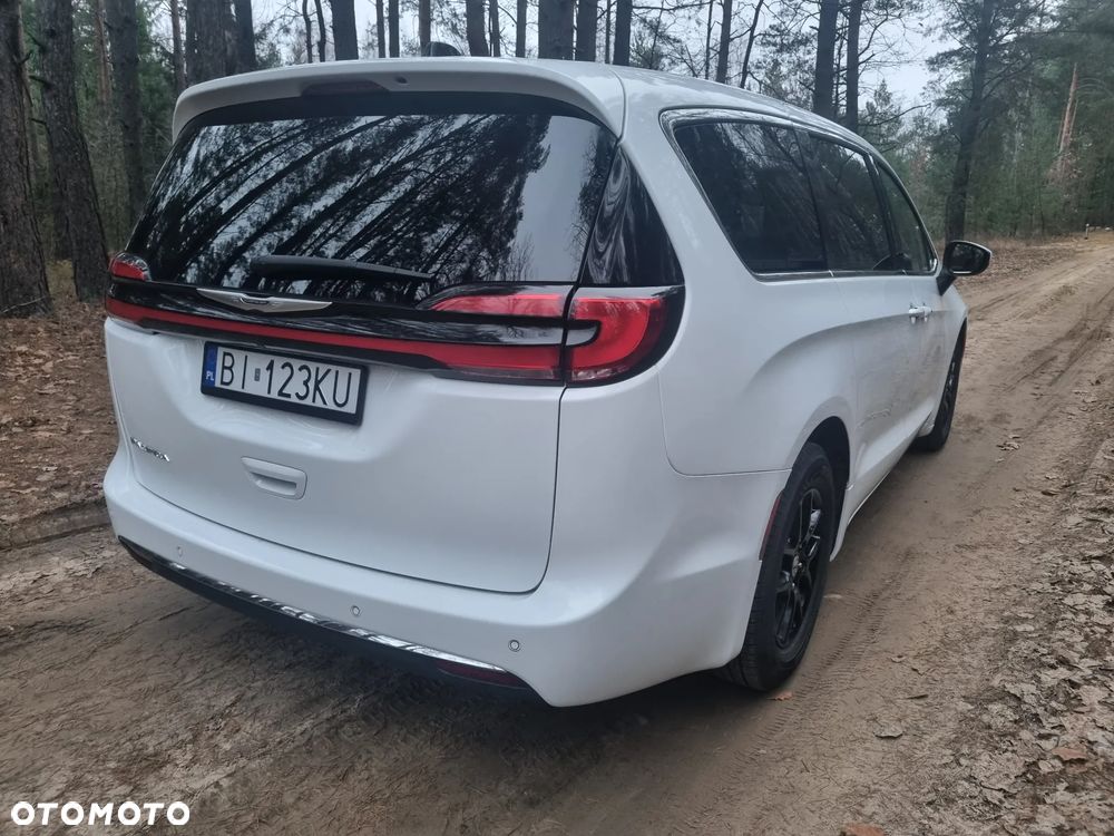 Chrysler Pacifica - 7