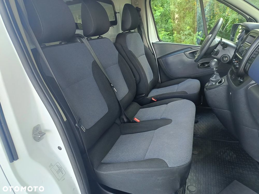 Opel Vivaro - 18