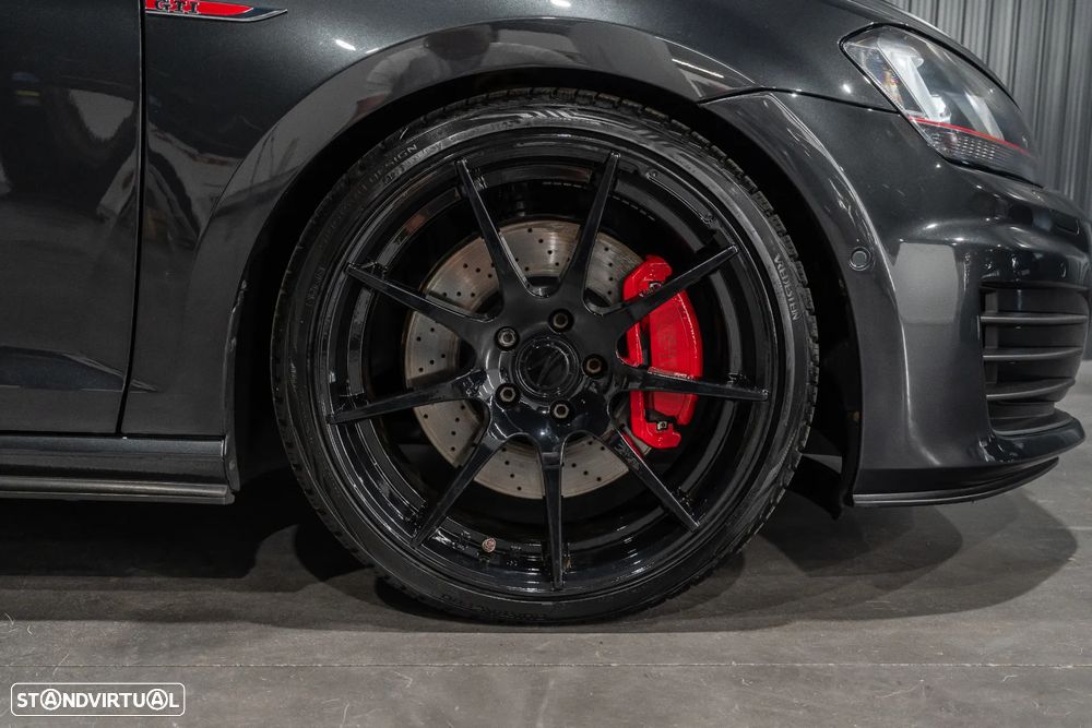 VW Golf 2.0 TSi GTi DSG Performance - 40