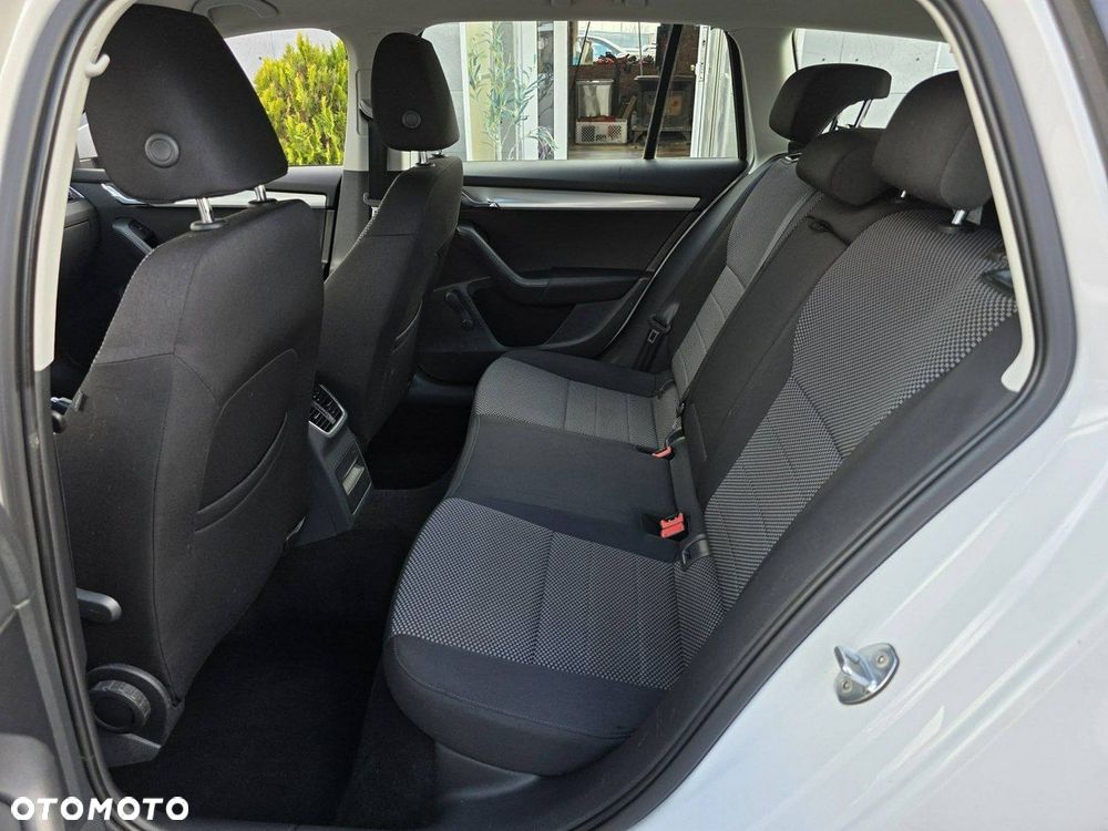 Skoda Octavia 1.6 TDI DPF Fun - 26