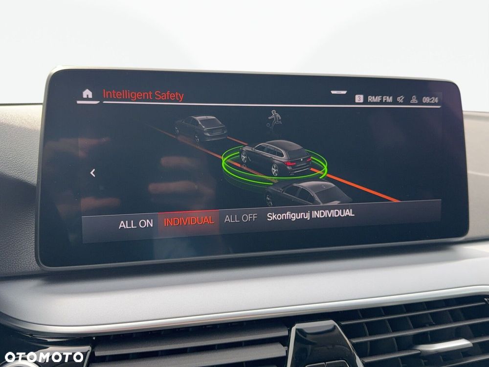 BMW Seria 5 - 34