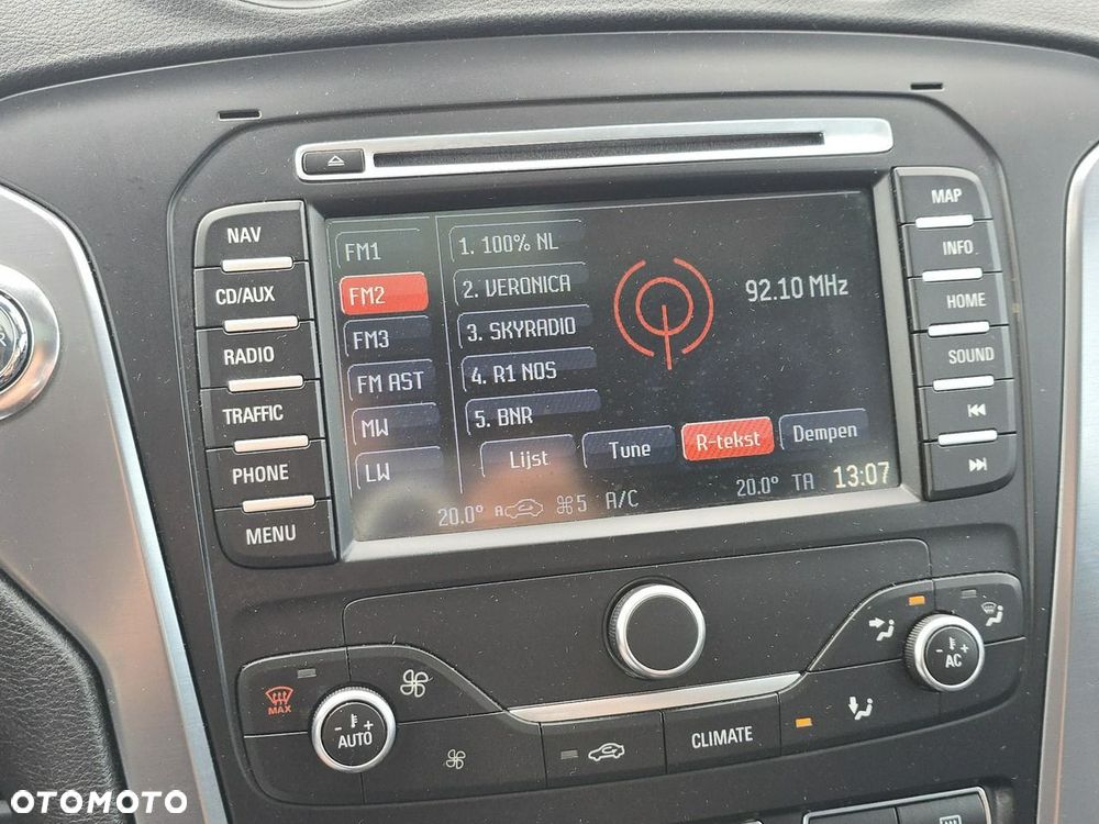 Ford Mondeo - 33