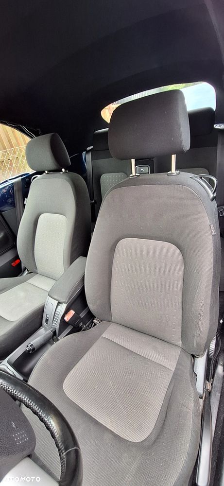 Volkswagen New Beetle - 11