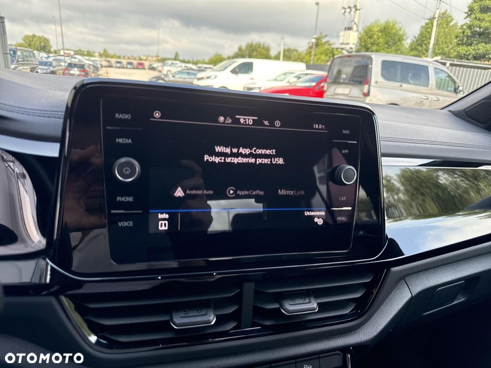 Volkswagen T-Roc 1.5 TSI R-Line - 24