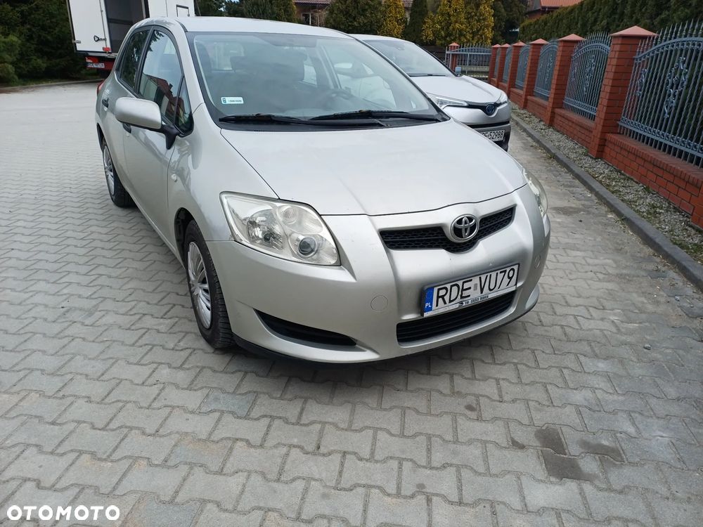 Toyota Auris 1.4 D-4D 2010 - 2