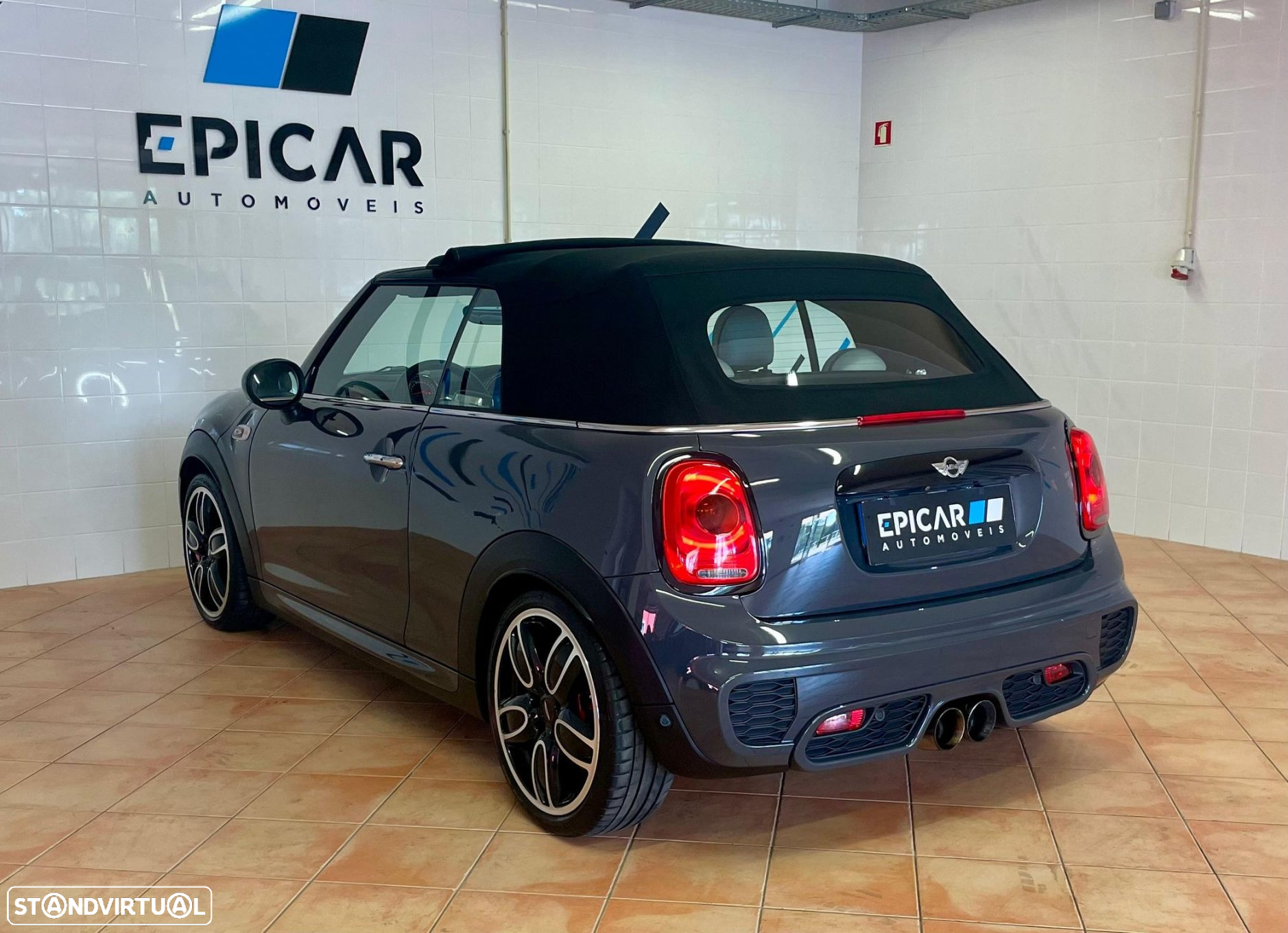 MINI Cabrio John Cooper Works Aut. - 10