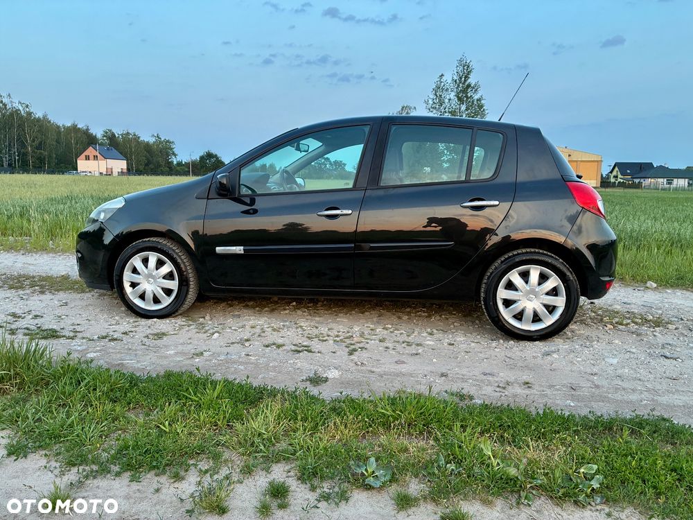 Renault Clio - 12