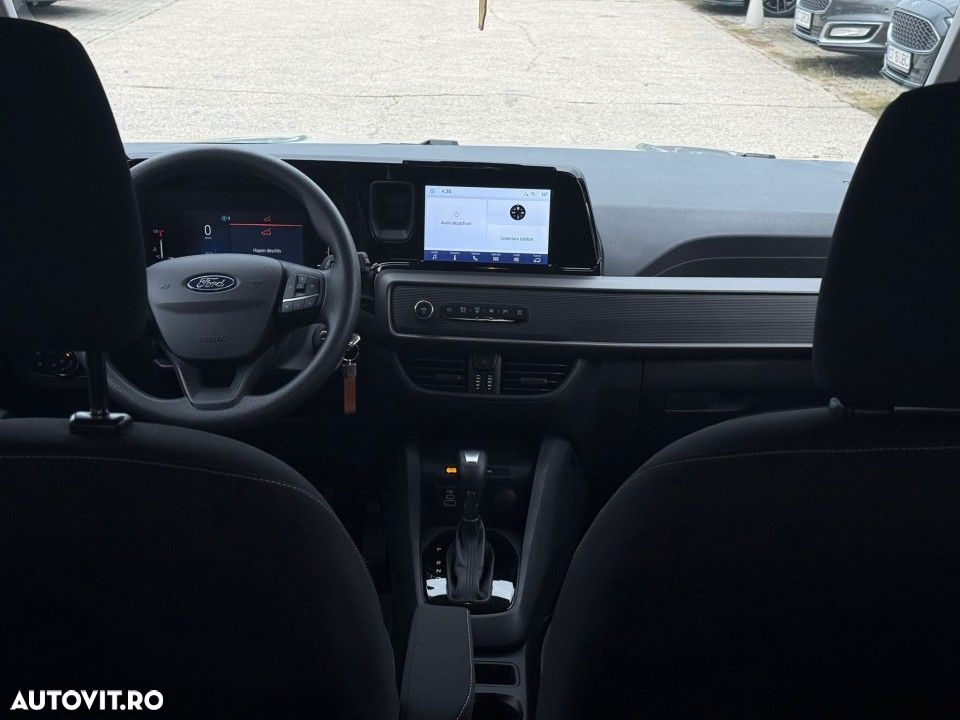 Ford Tourneo Courier - 14