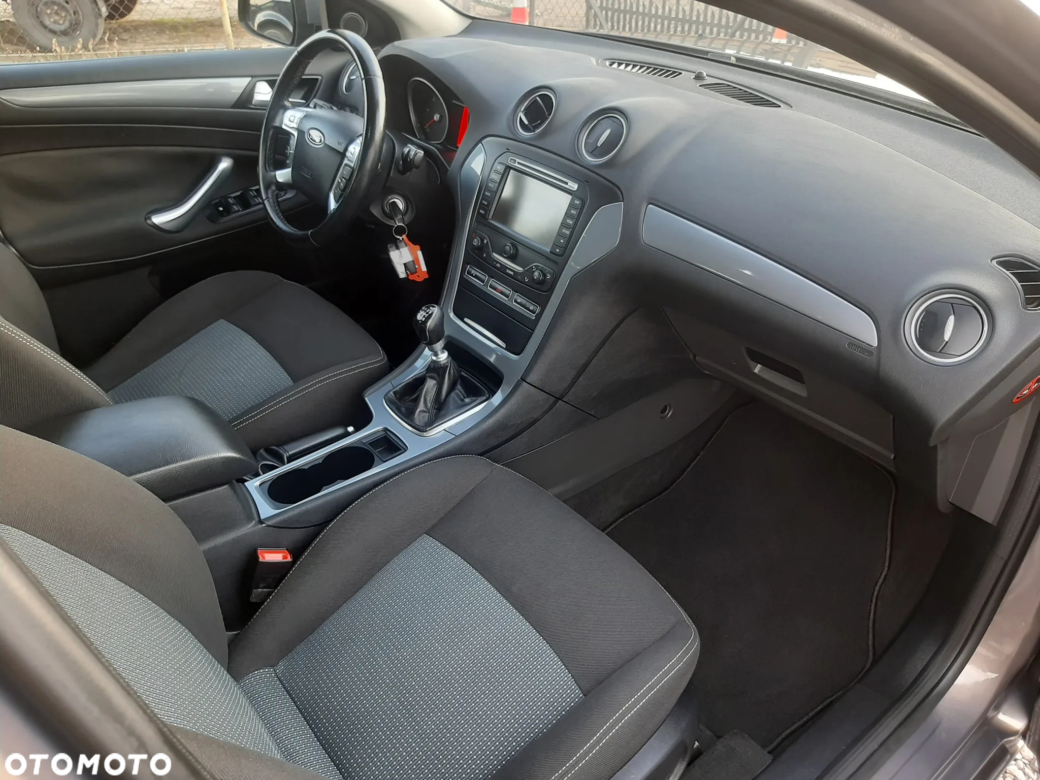Ford Mondeo Turnier 2.0 TDCi Ambiente - 26