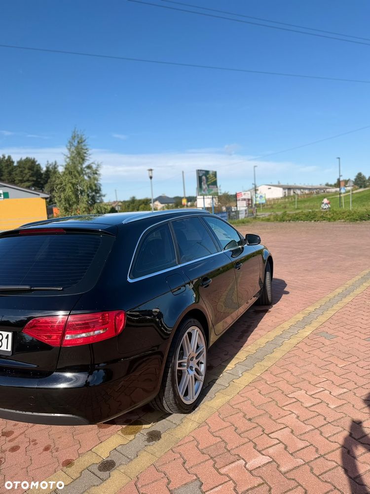 Audi A4 Avant - 11