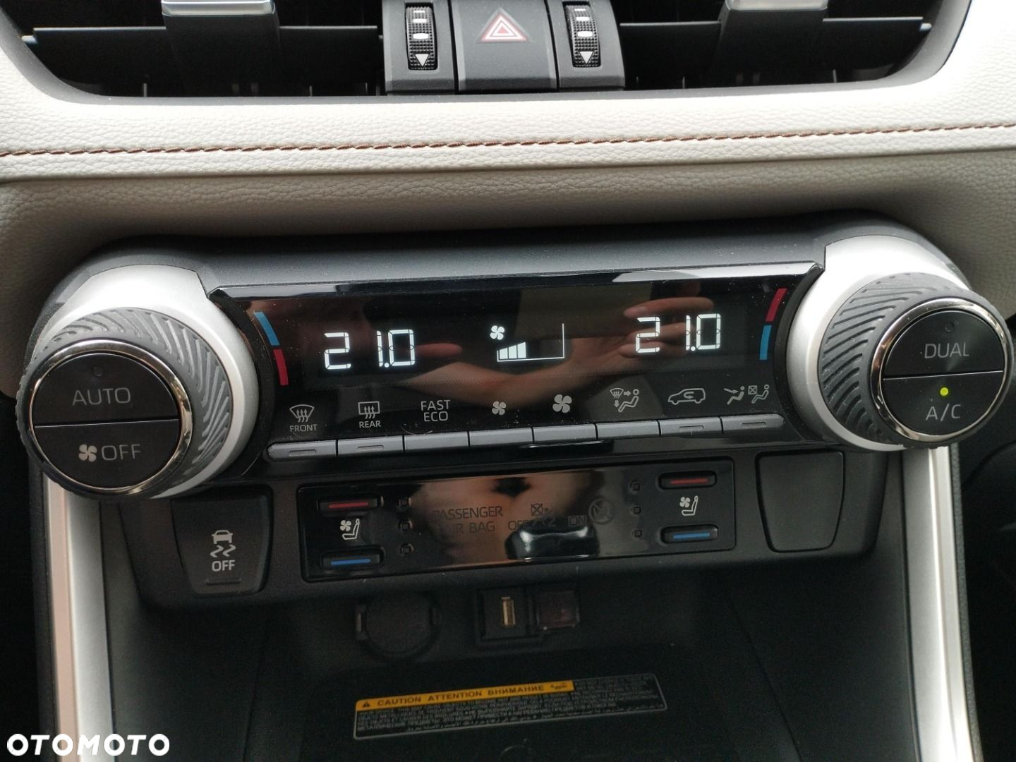 Toyota RAV4 - 22