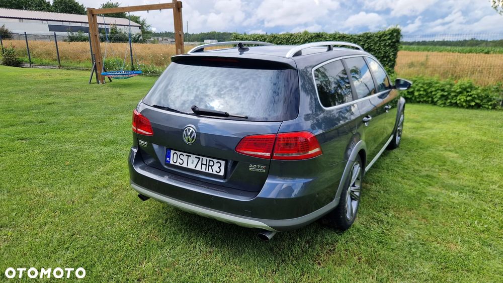 Volkswagen Passat 2.0 TDI 4Motion DSG BlueMotion Tech Highline - 5