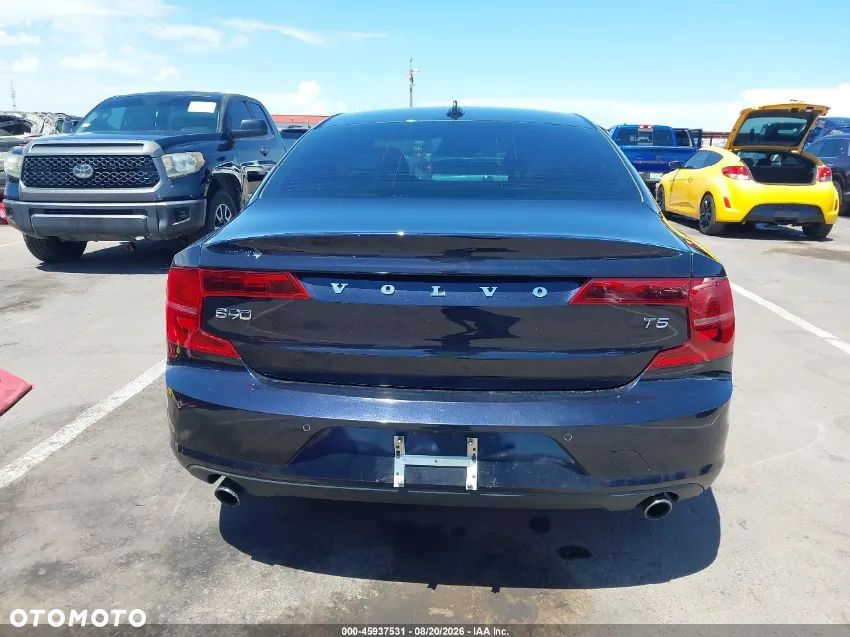 Volvo S90 T5 Geartronic Momentum - 10