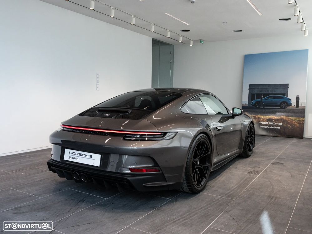 Porsche 911 (992) - 9