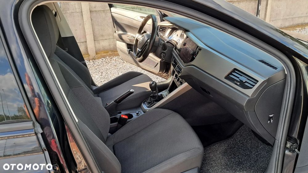 Volkswagen Polo 1.6 TDI SCR Comfortline - 16