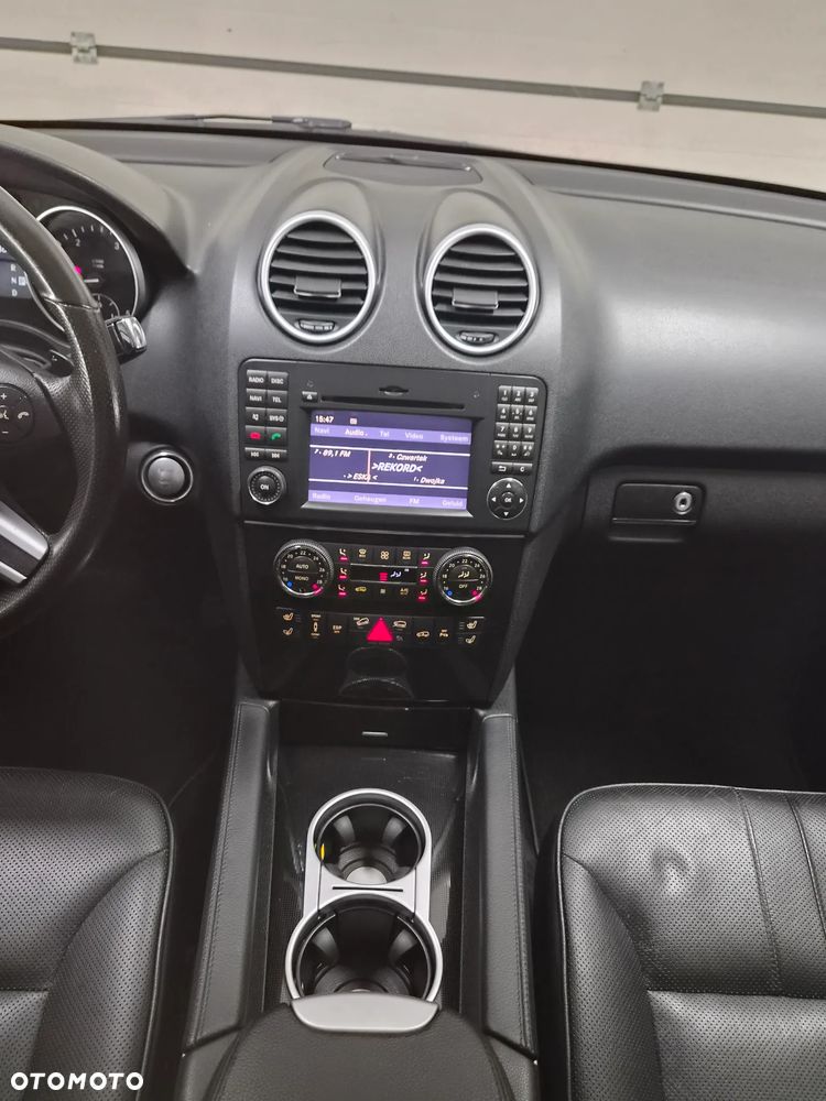 Mercedes-Benz ML - 17