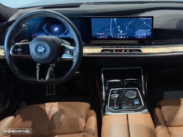 BMW i7 xDrive60 Pack Desportivo M Pro - 6