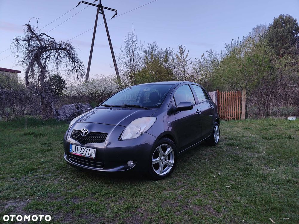 Toyota Yaris 1.3 VVT-i Executive - 5