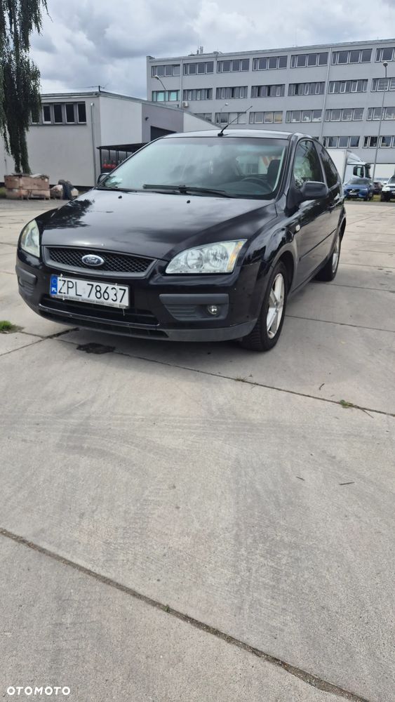 Ford Focus 1.6 Ambiente - 1