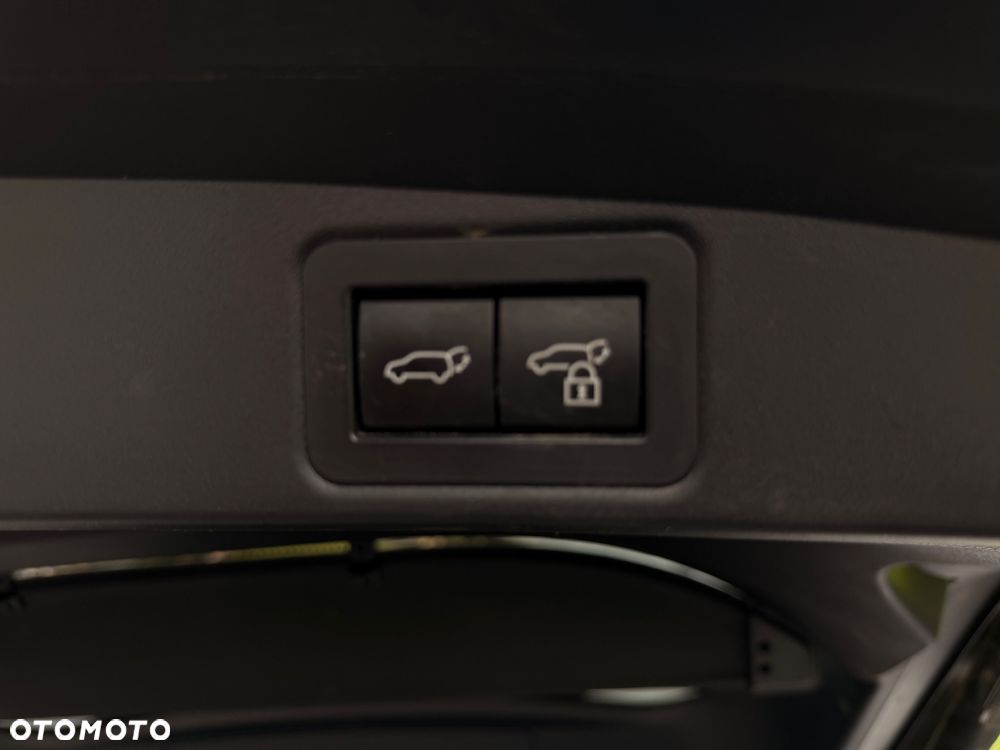 Toyota Corolla 1.8 Hybrid Executive - 30