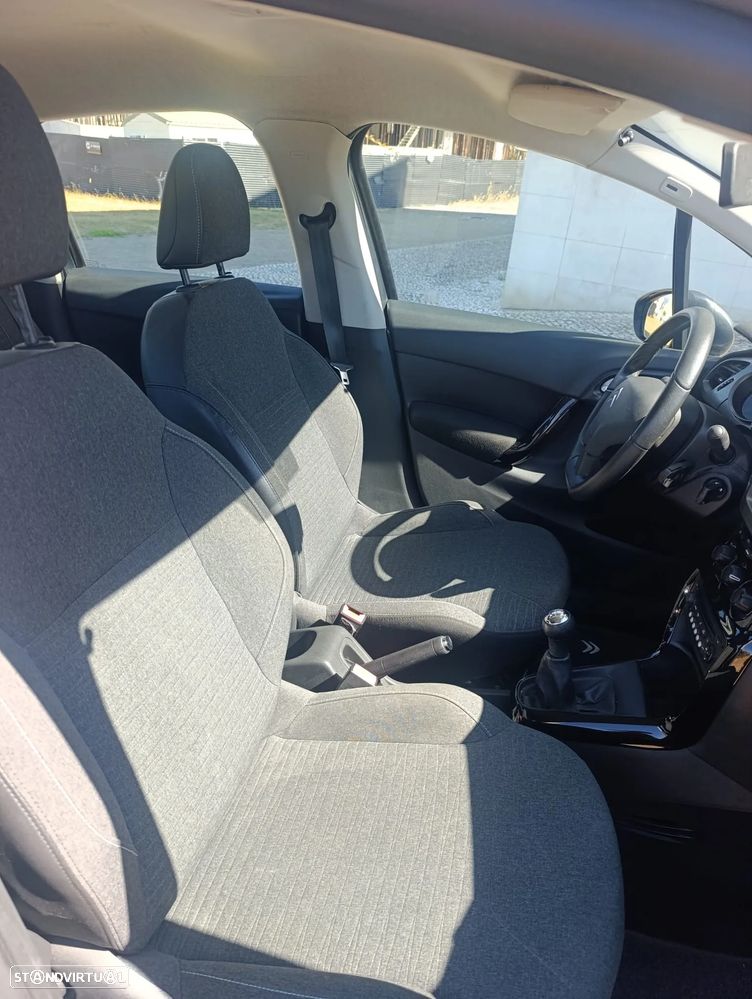 Citroën C3 1.0 PureTech Confort - 13