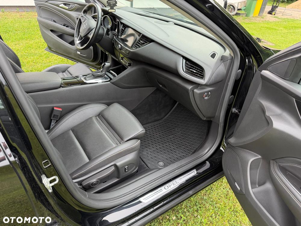 Opel Insignia 2.0 T 4x4 Exclusive S&S - 9