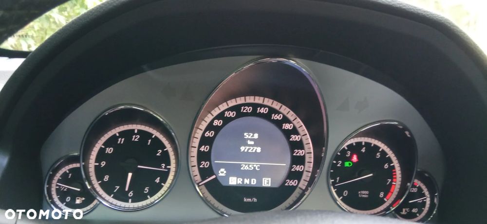 Mercedes-Benz Klasa E 250 CGI BlueEffICIENCY - 6