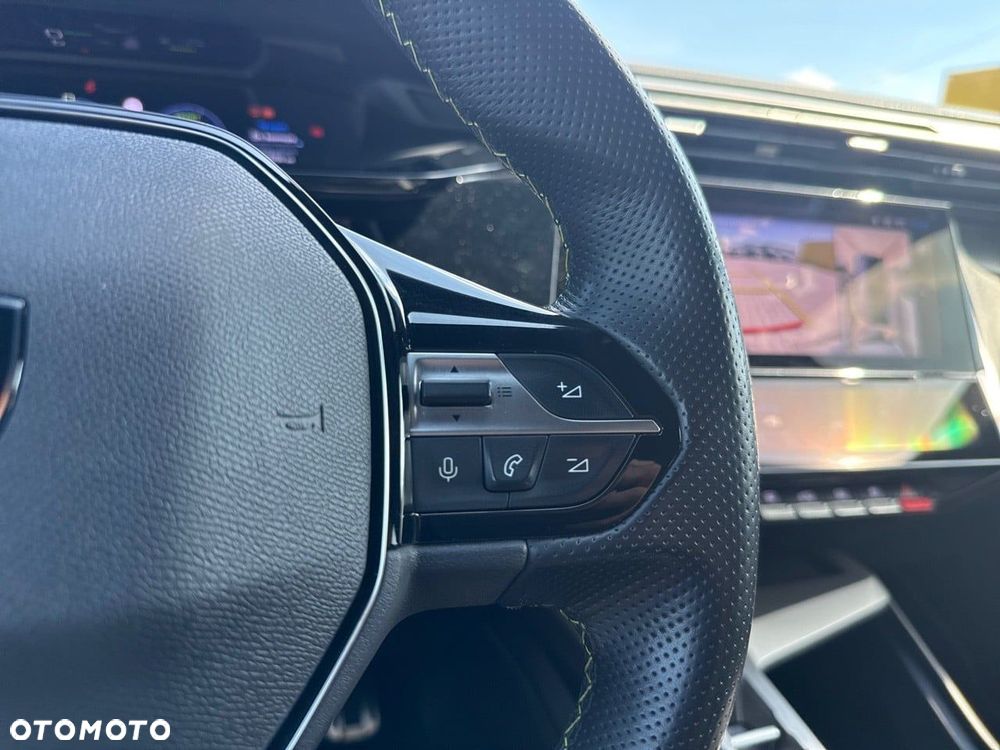 Peugeot 408 - 16