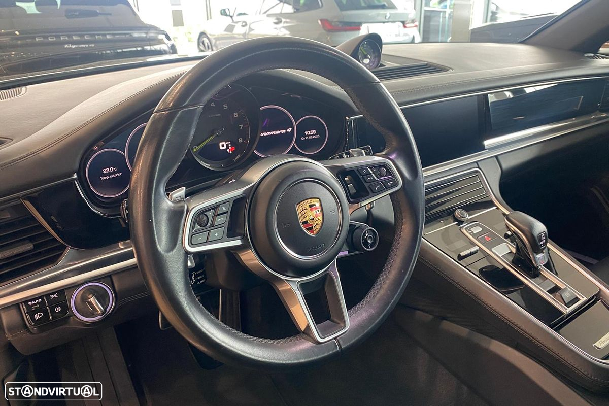 Porsche Panamera Sport Turismo 4 E-Hybrid - 8