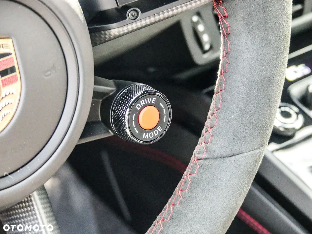 Porsche 911 Carrera T-Hybrid GTS - 18