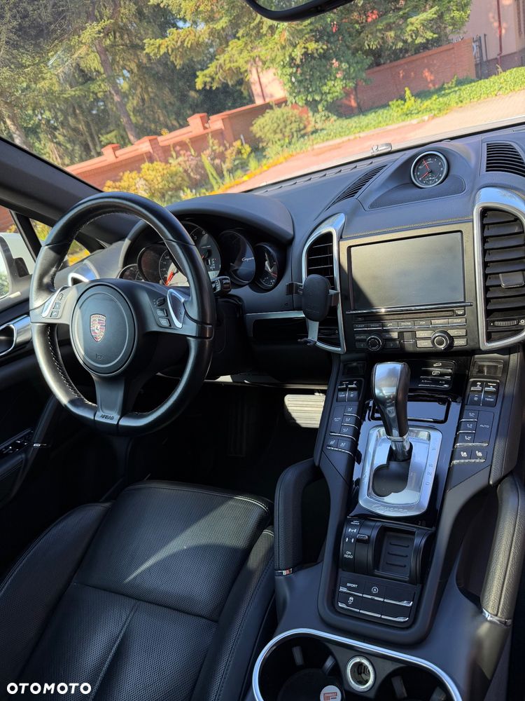Porsche Cayenne Platinum Edition - 11
