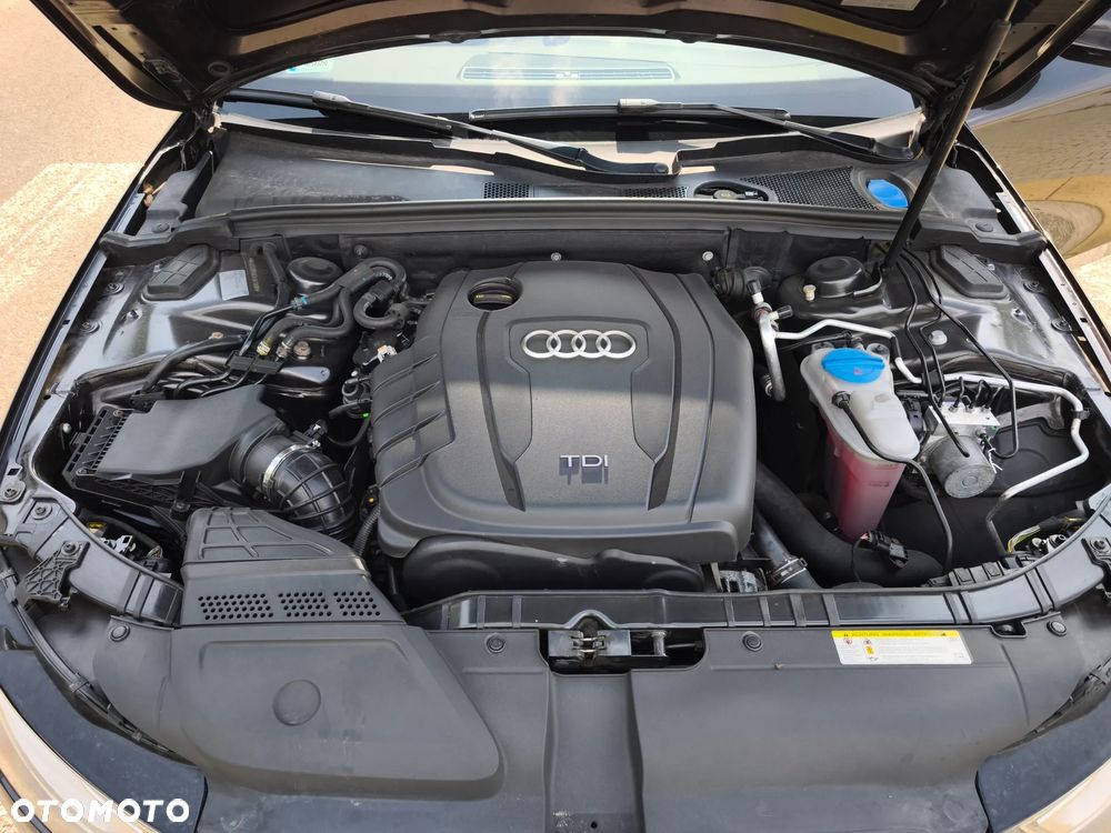 Audi A4 Avant 2.0 TDI DPF clean diesel multitronic S line Sportpaket - 16