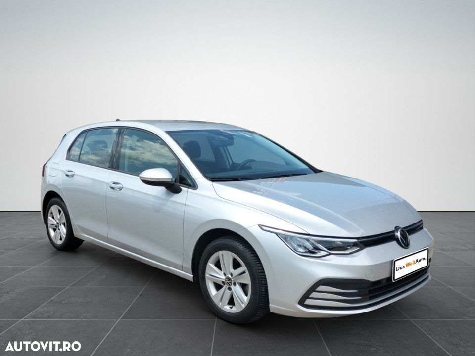 Volkswagen Golf 1.5 eTSI DSG MHEV Life - 9
