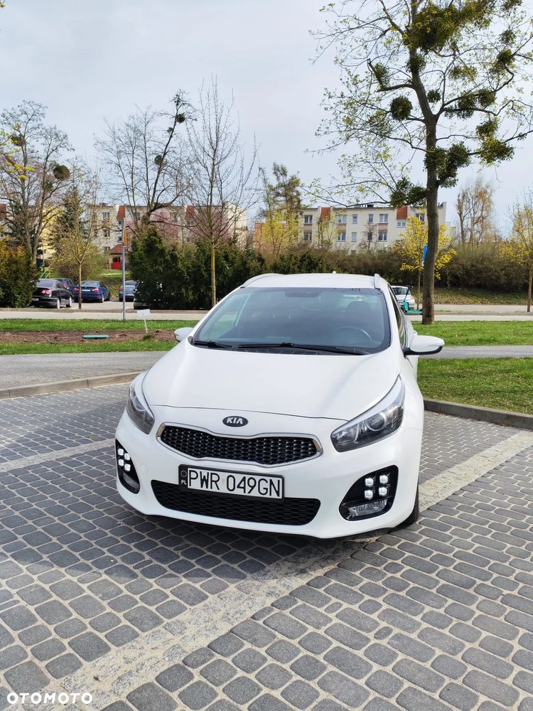 Kia Ceed 1.6 CRDi GT Line - 1