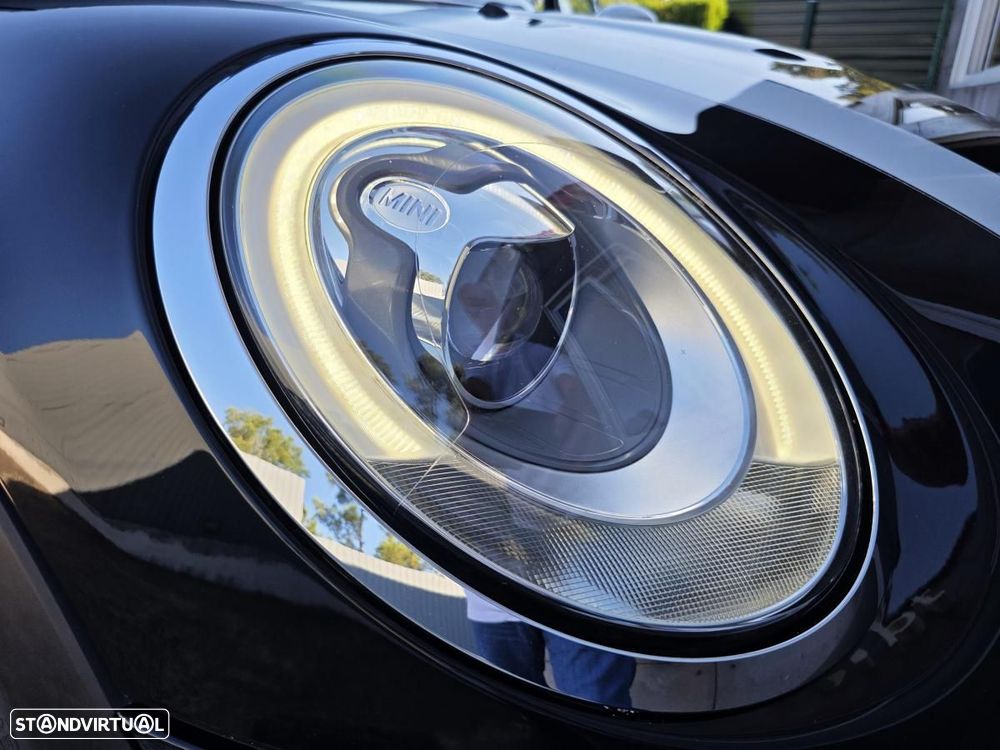 MINI 5 Portas Cooper D Auto - 36