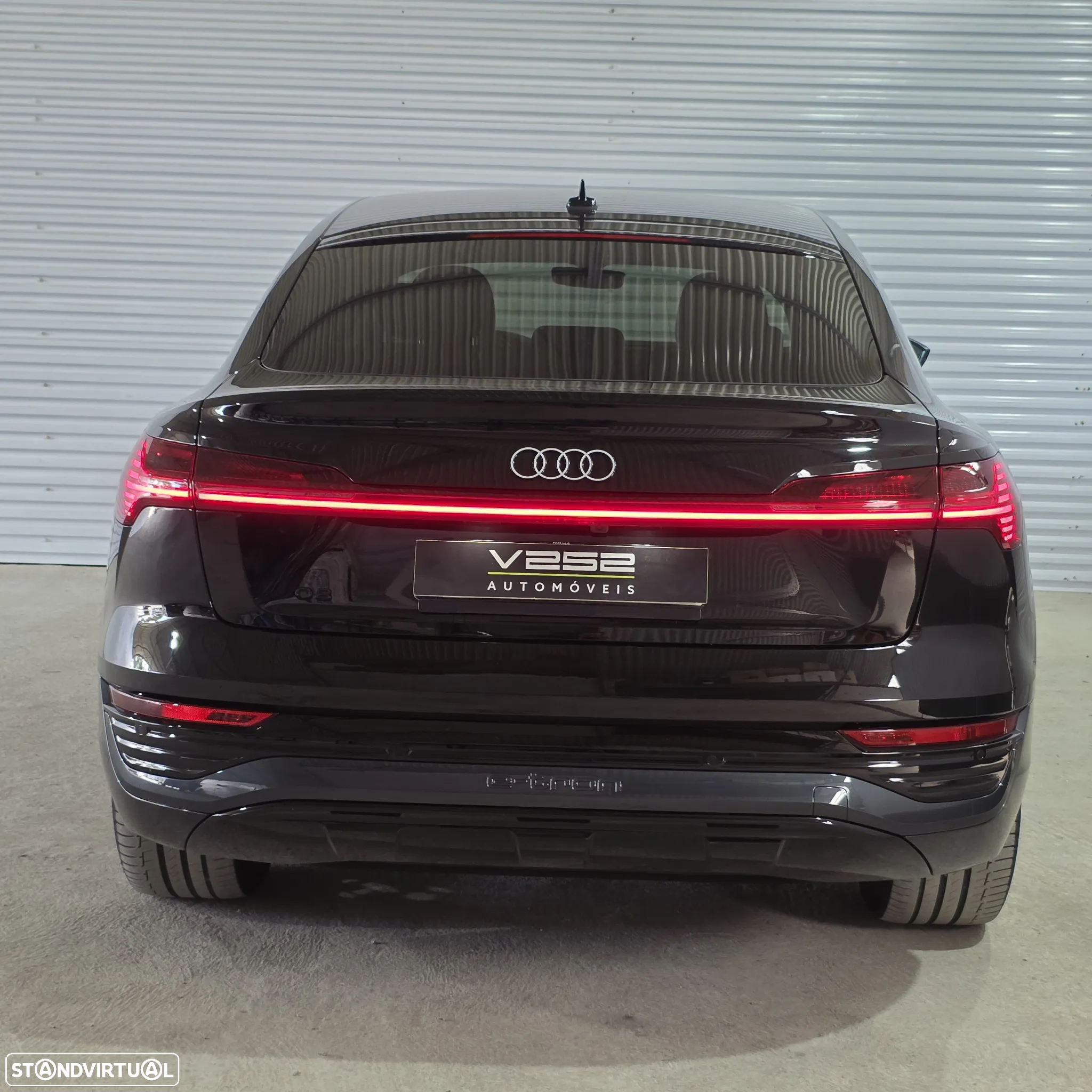 Audi Q8 e-Tron Sportback 55 quattro Advanced - 8