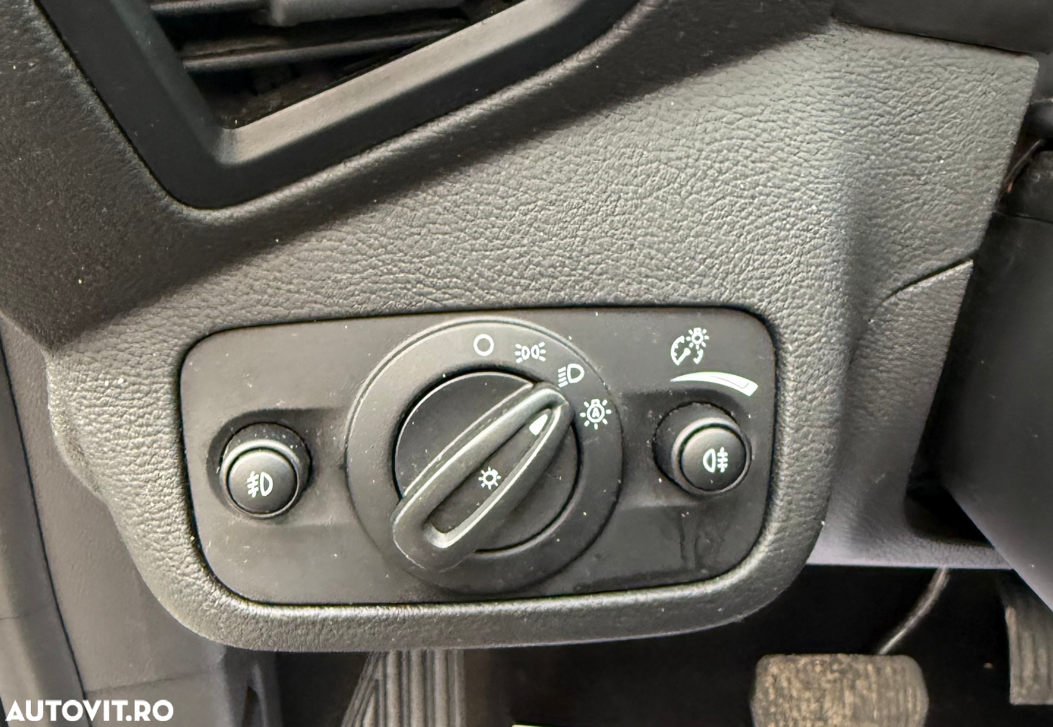 Ford Kuga 2.0 TDCi 4WD Powershift Titanium - 22