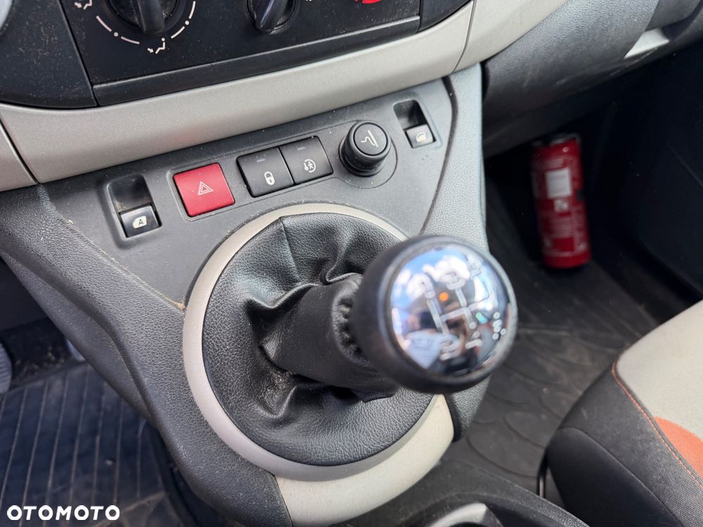Peugeot Partner 1.6 BlueHDi Active - 20