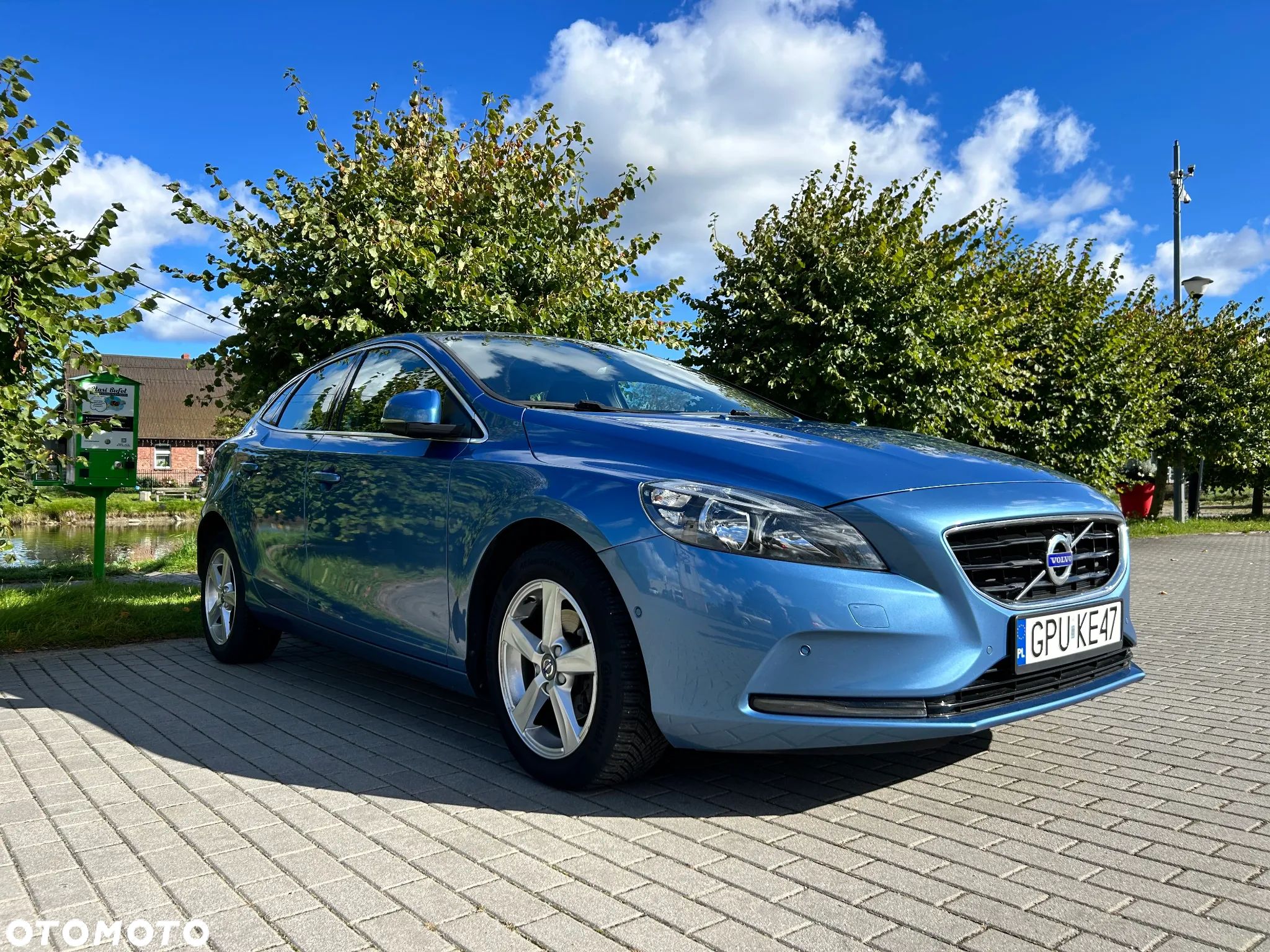Volvo V40 D2 Drive-E Summum - 1