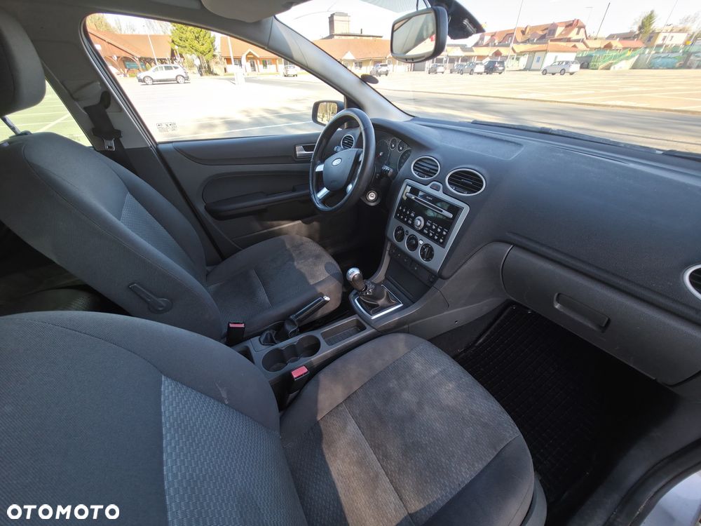 Ford Focus - 12