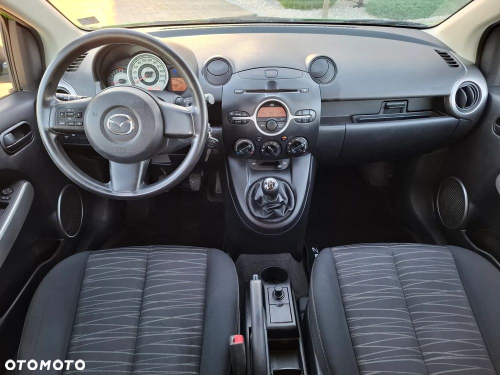 Mazda 2 1.3 Exclusive+ - 33