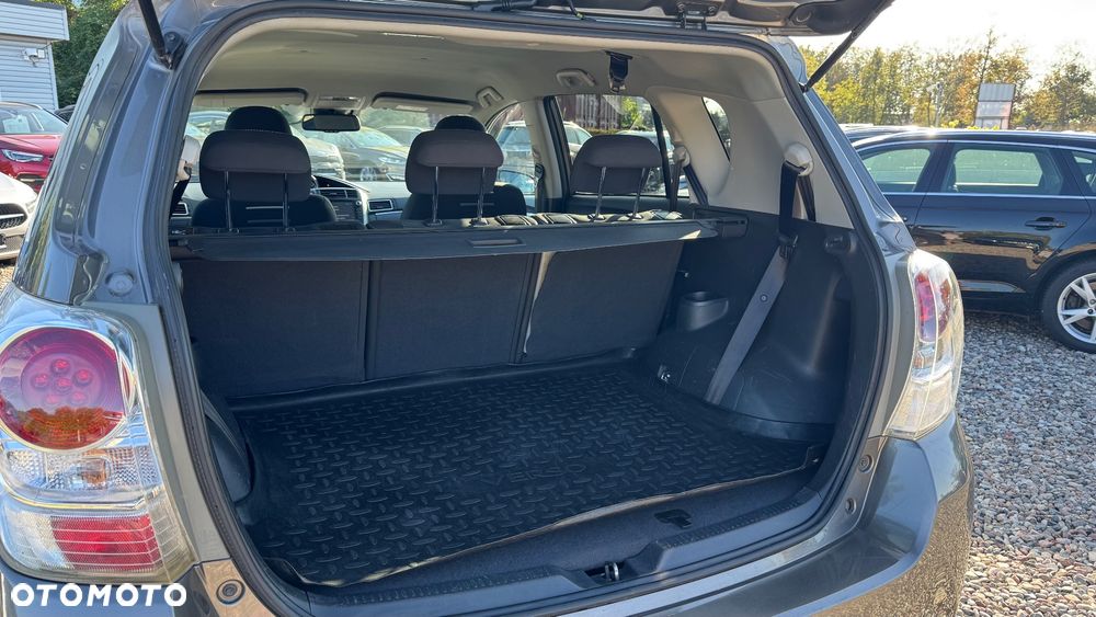 Toyota Verso 1.8 Premium EU5 7os - 25